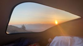 Sonnenaufgang mit dem Ford Custom Nugget PanoramaSky